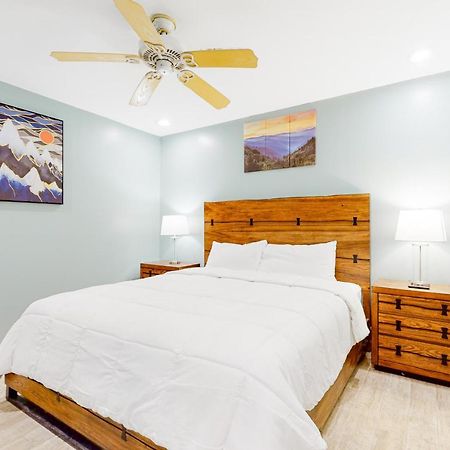 Smoky Mountain Castle Caretaker'S Apartment Sevierville Buitenkant foto