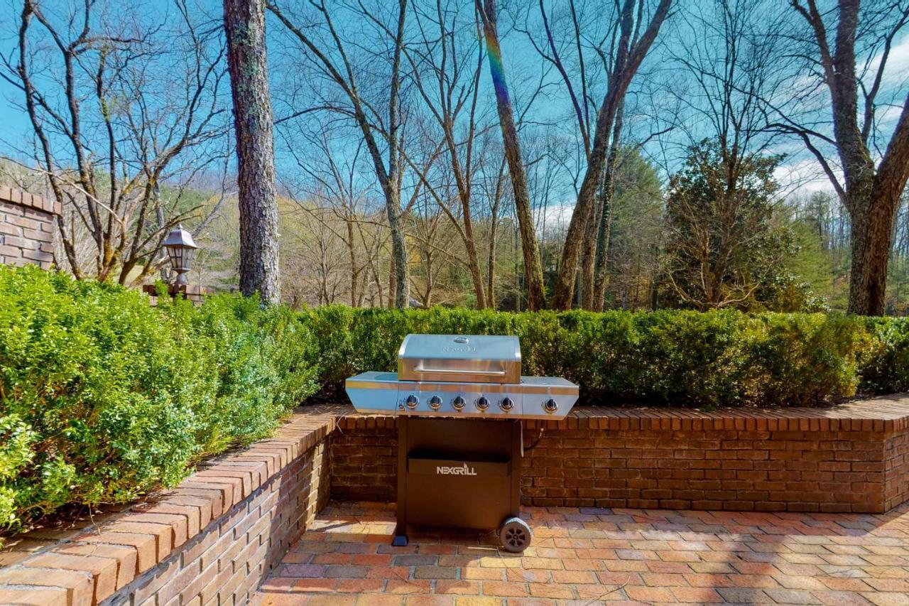 Smoky Mountain Castle Caretaker'S Apartment Sevierville Buitenkant foto