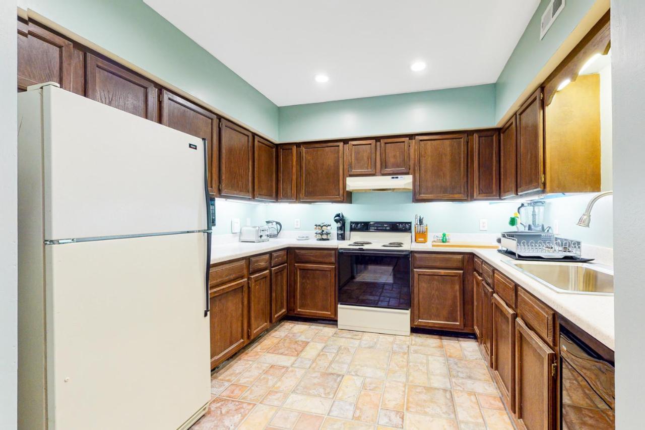 Smoky Mountain Castle Caretaker'S Apartment Sevierville Buitenkant foto